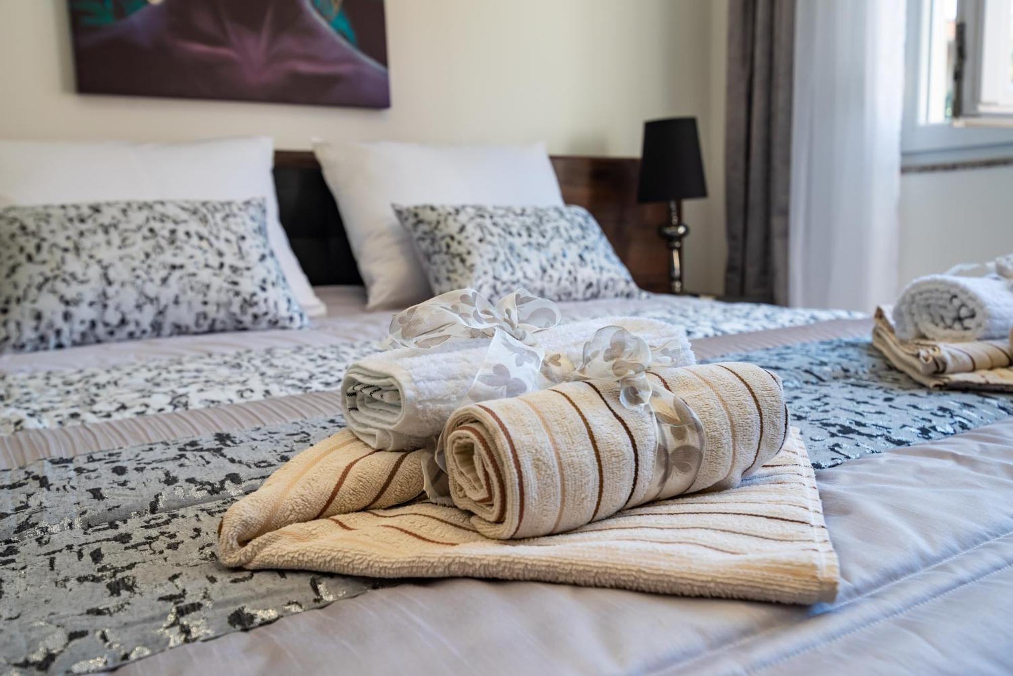 Kolovare Garden Oasis - First Row By Sea Apartment Задар Екстериор снимка