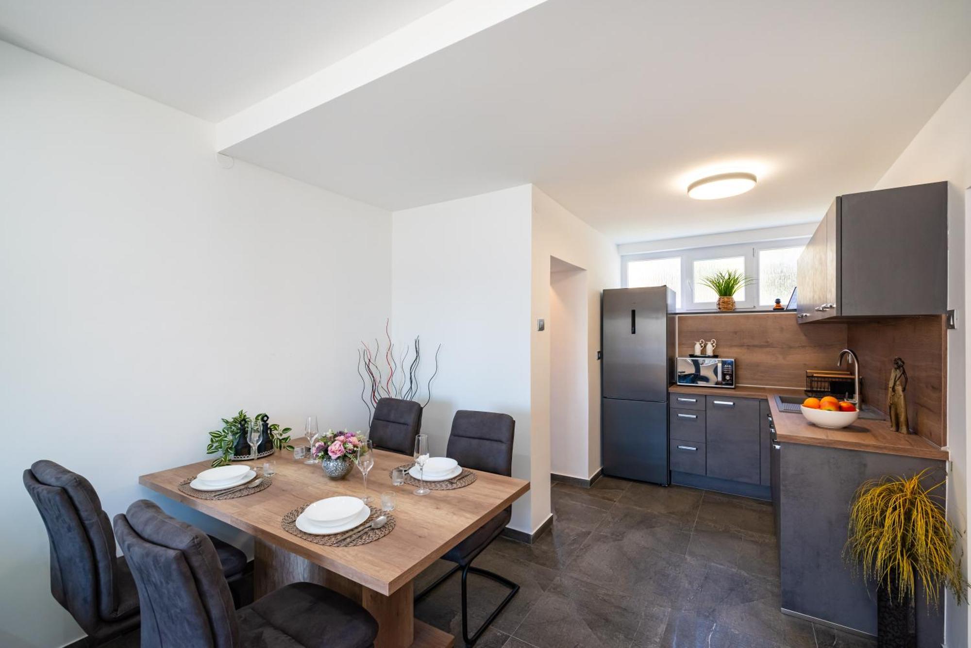 Kolovare Garden Oasis - First Row By Sea Apartment Задар Екстериор снимка